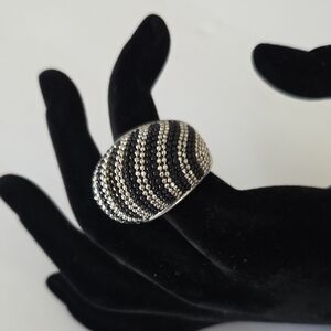 Elegant Silver and Black Women's Ring